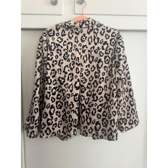 CHICOS SOFT VELVET LEOPARD PRINT BLAZER SZ 2 - Picture 4 of 4